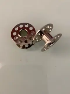 סלילים למכונות תפירה ביתיות