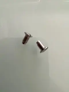 ברגים לפלטה