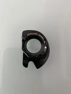 תושבת לסליל למכונות תפירה ביתיות