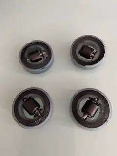 גלגלים לבסיס המכונה