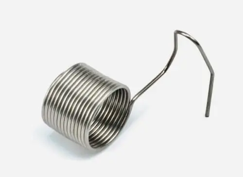 קפיץ מותח חוט