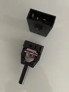 תקע שקע למכונת גזירה